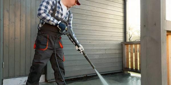 How a Sarasota Pressure Washing Company Can Enhance Your Home's Curb Appeal