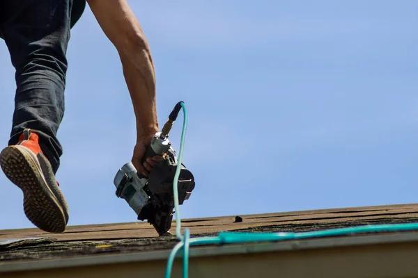 Understanding the Roof Replacement Process in Freeland