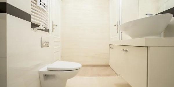 Professional Bathroom Remodeling in Kent for a Stunning Finish