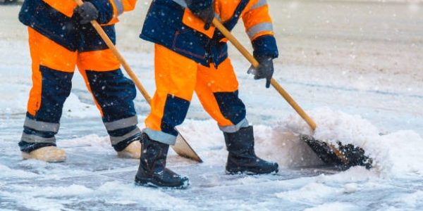 How Efficient Recycling and Commercial Trash Pickup Elevate Business Operations