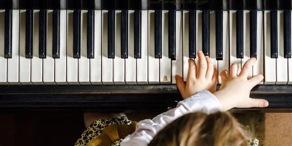 From Notes to Grades: How Piano Supports Academic Growth